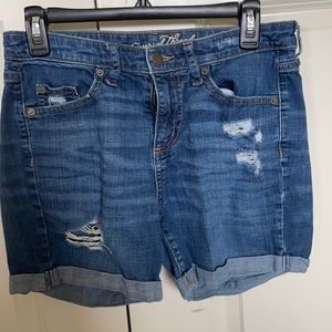 Ripped Jean shorts